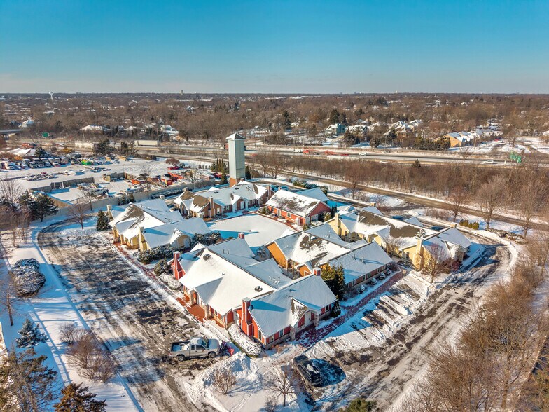 More Photos Of 16W621 S Frontage Rd, Willowbrook Hotel For Sale