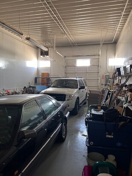 More Photos Of 3936-3940 Niagara St, Denver Light Distribution For Lease