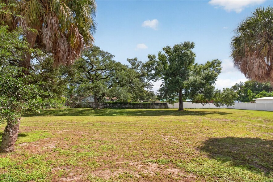 More Photos Of 5311 COLUMBUS, Tampa Land For Sale