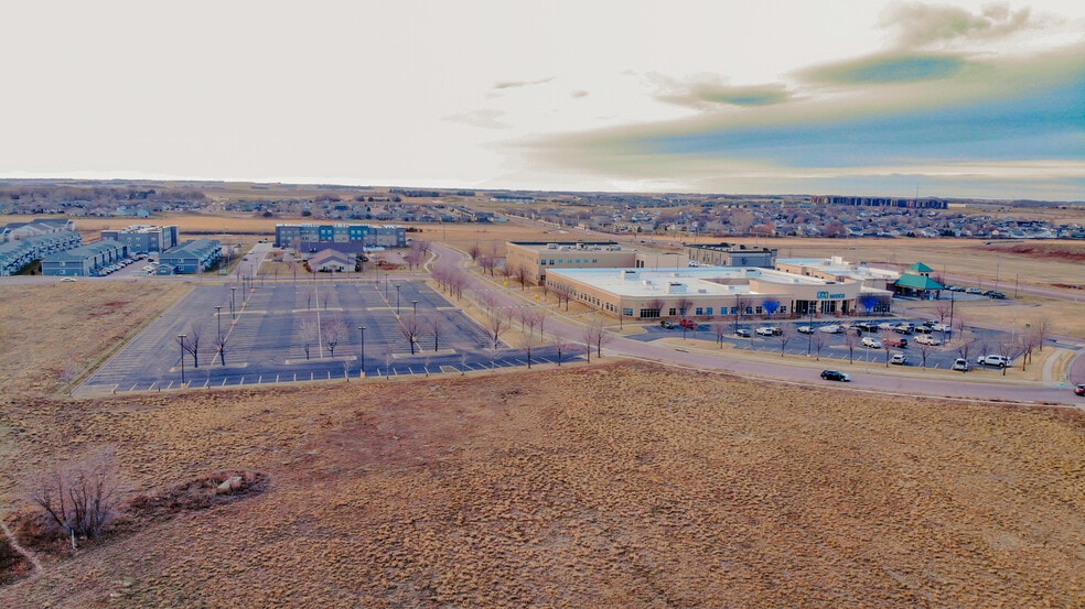 More Photos Of 3901 N Louise Ave, Sioux Falls Office For Lease