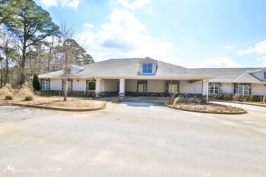 More Photos Of 22 Madras Pky, Newnan Healthcare For Lease