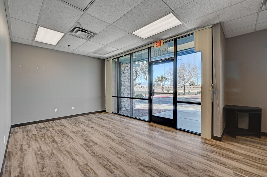 More Photos Of 3908 Civic Center Dr, North Las Vegas Distribution For Lease