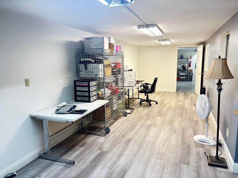 More Photos Of 836-852 Stanton Rd, Burlingame Warehouse For Lease