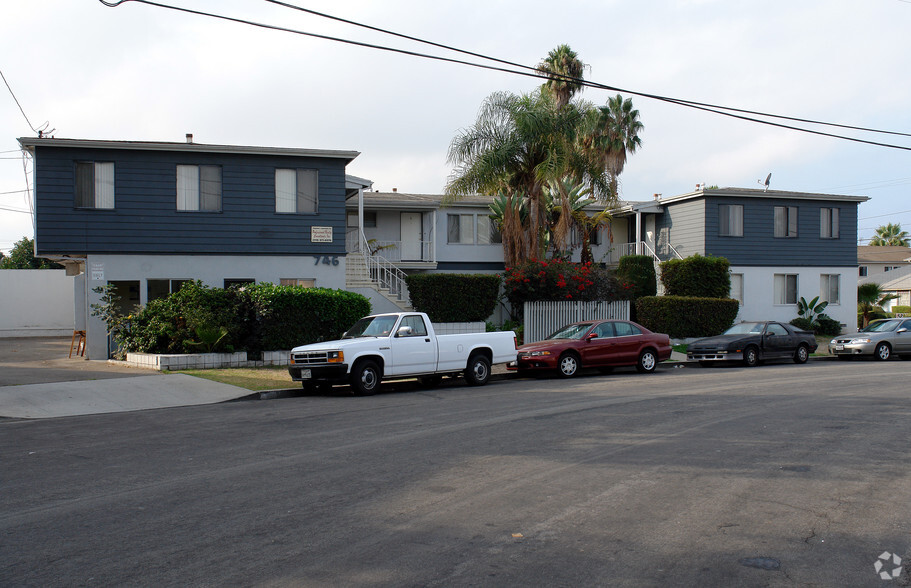 Primary Photo Of 746 Cory Dr, Inglewood Apartments For Sale