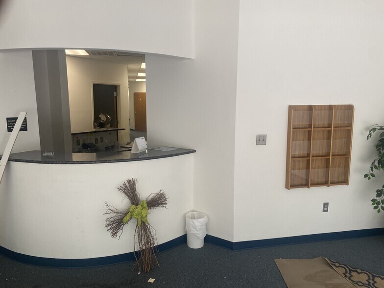 More Photos Of 131 E Broad St, Eufaula Medical For Sale