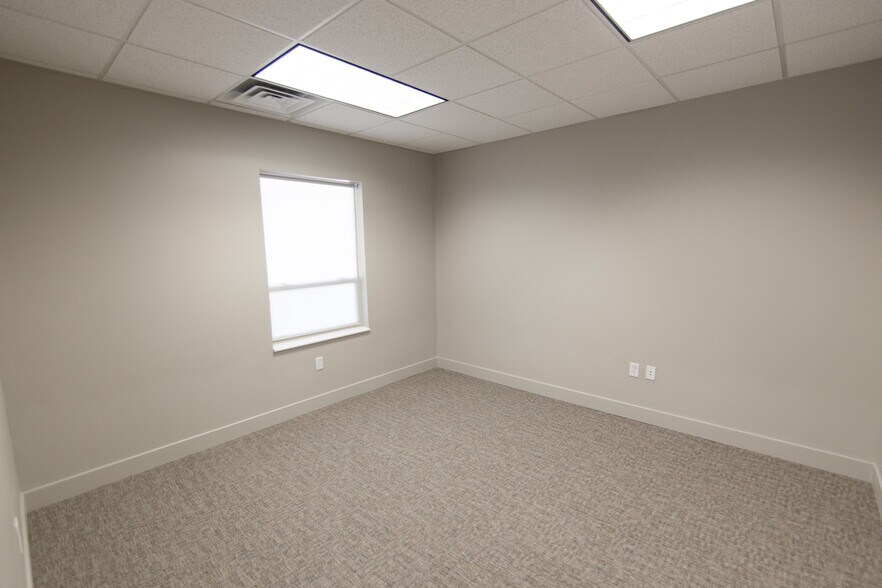 More Photos Of 197 N 290 W, Lindon Office Residential For Lease