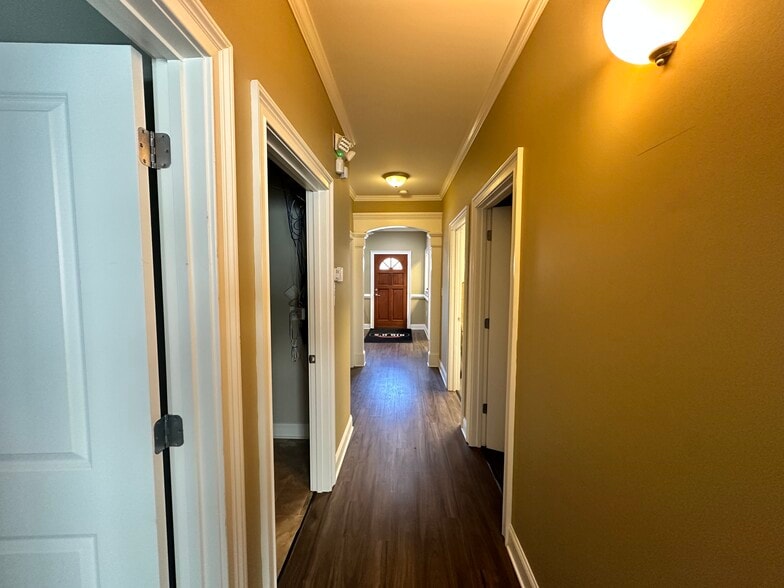 More Photos Of 110 Samaritan Dr, Cumming Medical For Sale