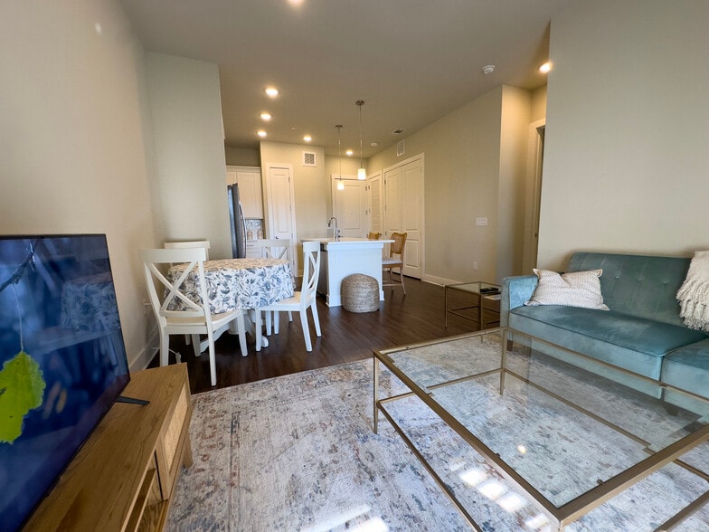 More Photos Of 2200 Carl D Silver Pky, Fredericksburg Apartments For Lease