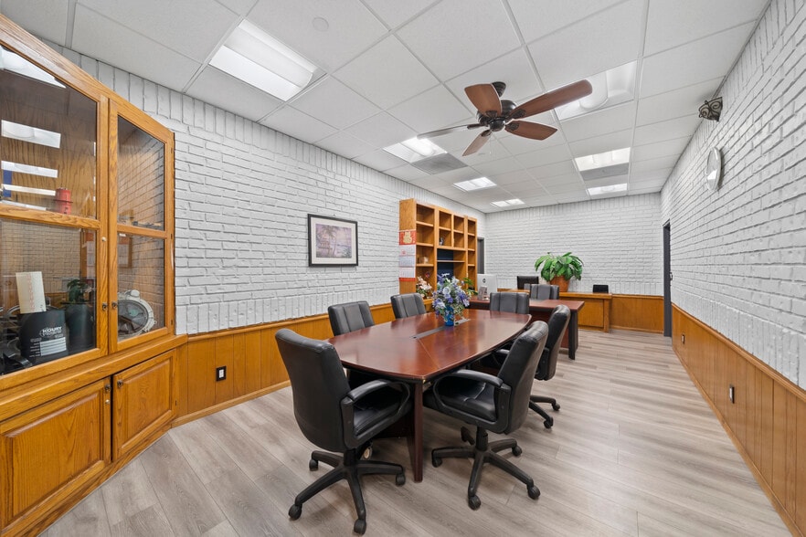 More Photos Of 1202 Hunter Ave, Santa Ana Warehouse For Sale