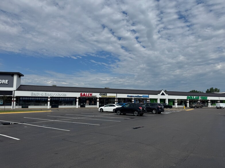 More Photos Of 1715-1749 Beam Ave, Maplewood Unknown For Lease