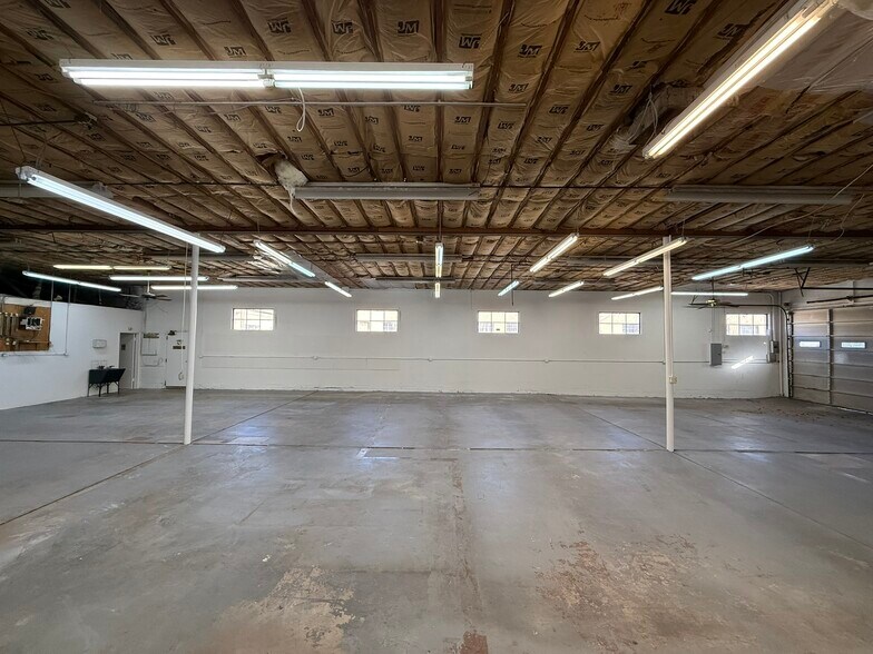 More Photos Of 2030 N Clay St, Denver Flex For Lease