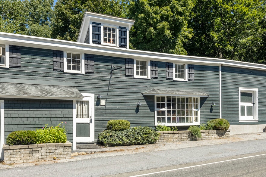 More Photos Of 97-103 Hunns Lake Rd, Stanfordville General Retail For Lease