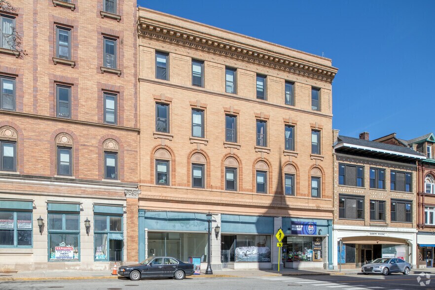 More Photos Of 281 State St, New London Apartments For Lease