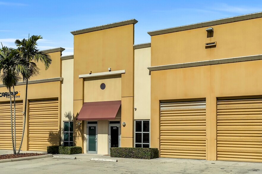 More Photos Of 10404 W State Road 84, Davie Warehouse For Lease