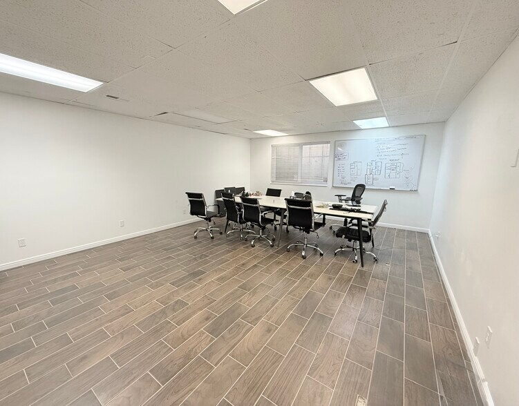 More Photos Of 60 W Canyon Crest Rd, Alpine Office For Lease