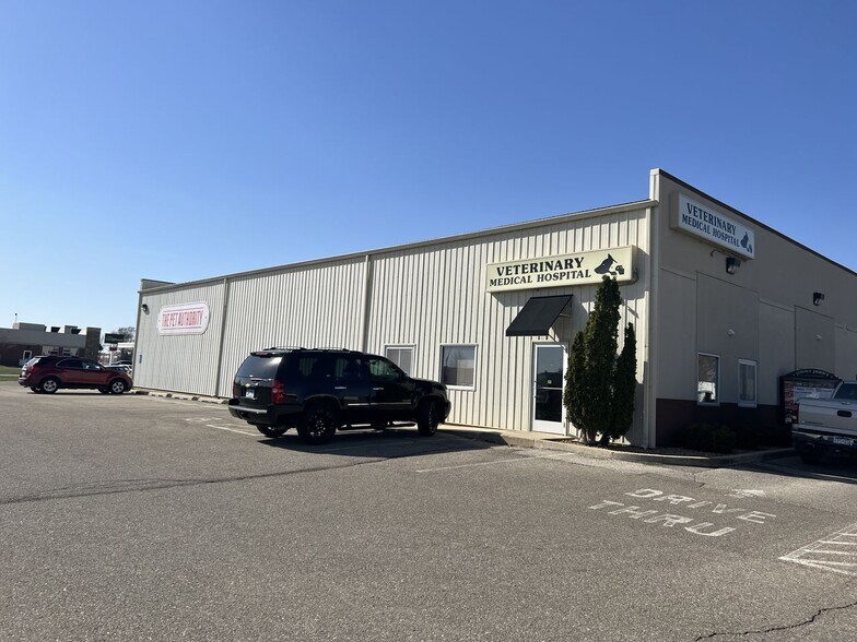 More Photos Of 803 18th Ave NW, Austin Restaurant For Sale