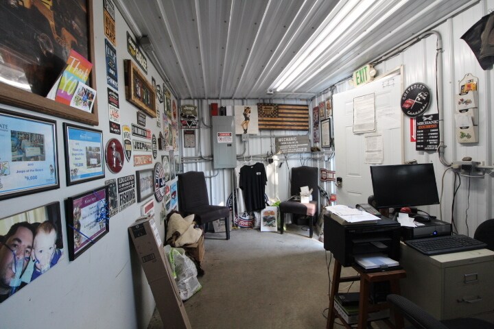 More Photos Of 2800 NY-49, West Monroe Auto Repair For Lease