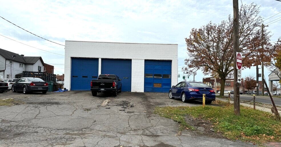 More Photos Of 85 Main St, North Tonawanda Auto Repair For Sale