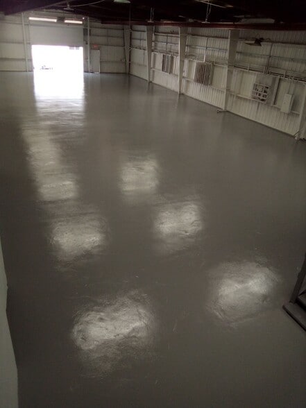 More Photos Of 6827 La Paseo St, Houston Warehouse For Lease