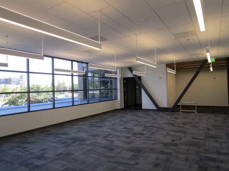 More Photos Of 3035 Cleveland Ave, Santa Rosa Office For Lease