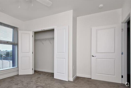 More Photos Of 332 Laskin Rd, Virginia Beach Apartments For Lease