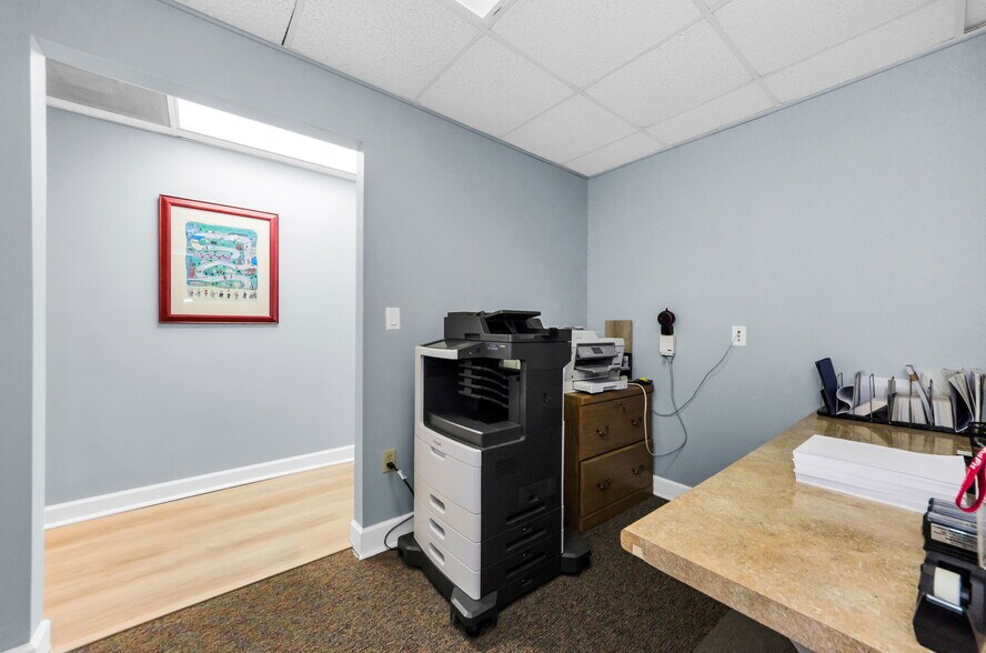 More Photos Of 2625 Keystone Rd, Tarpon Springs Office For Sale