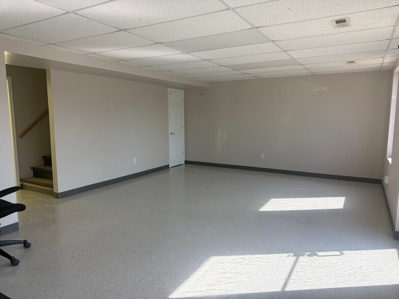 More Photos Of 1113 Technology Dr, Indian Trail Warehouse For Lease