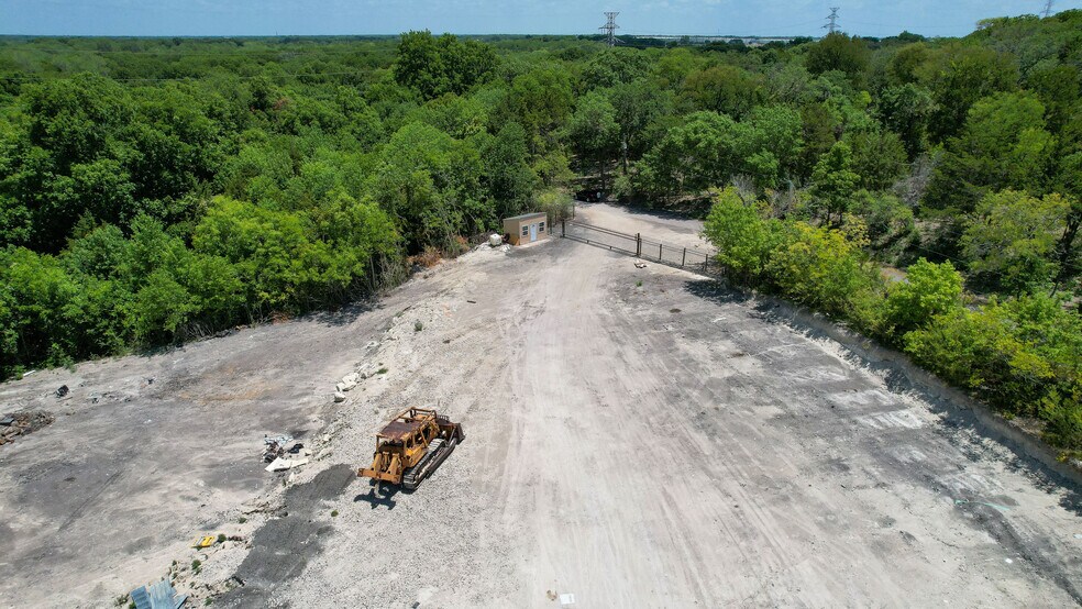 More Photos Of 10300 Julius Schepps, Dallas Land For Sale