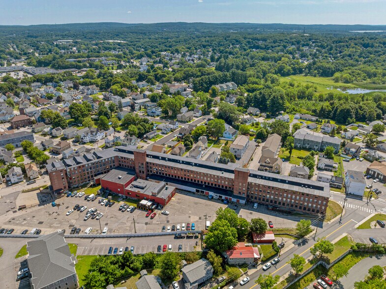 More Photos Of 51-55 Lake St, Nashua Light Manufacturing For Sale