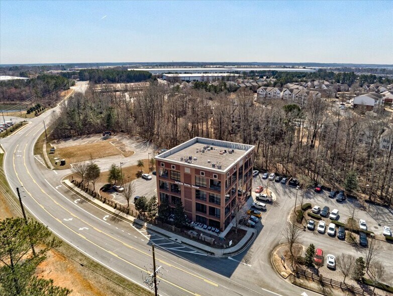 More Photos Of 2030 Avalon Pky, McDonough Office For Sale