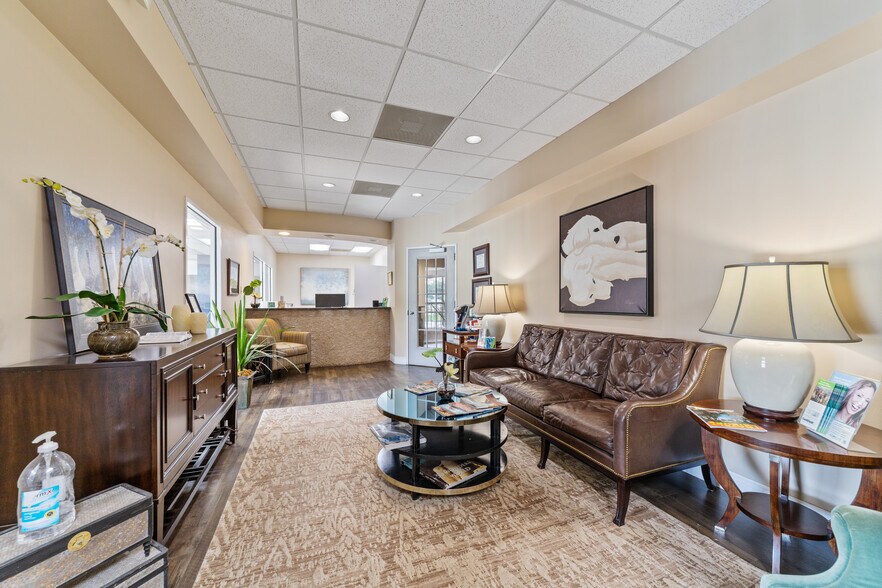 More Photos Of 2020 Babcock Rd, San Antonio Medical For Sale