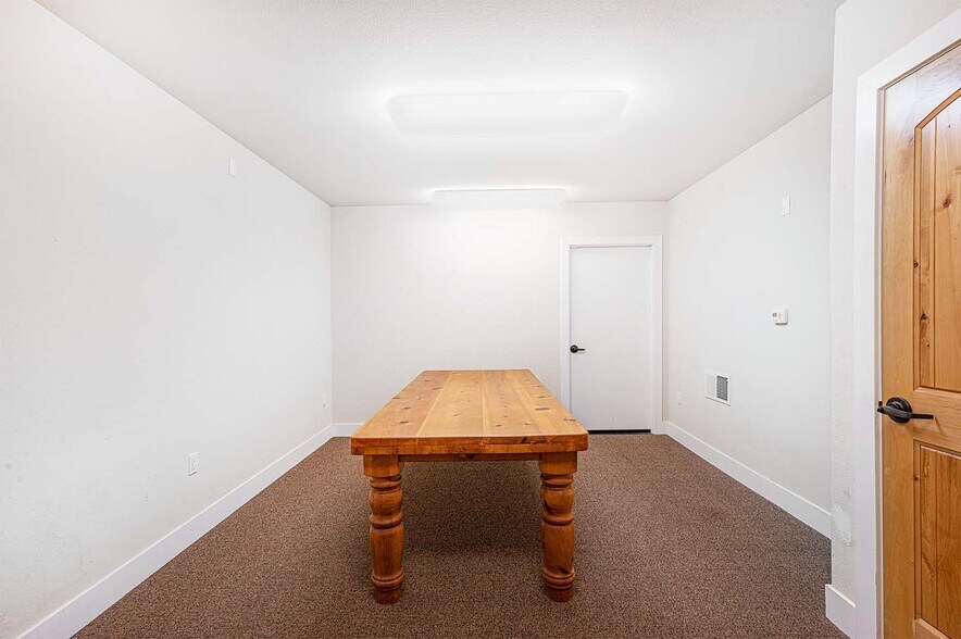 More Photos Of 17977 Sonoma Hwy, Sonoma Office For Sale