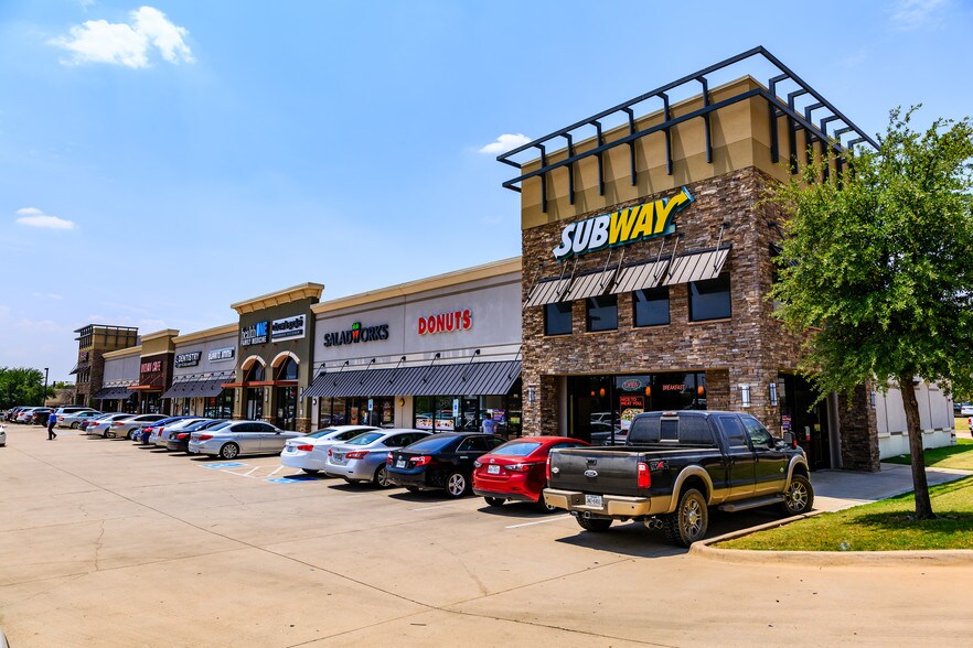 More Photos Of N Belt Line Rd, Irving Unknown For Lease