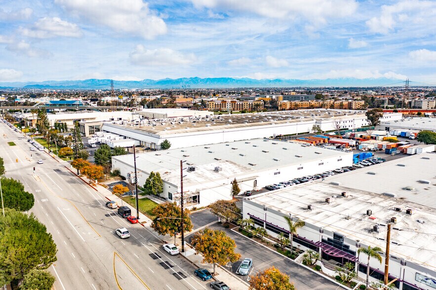 More Photos Of 3730 Redondo Beach Ave, Redondo Beach Warehouse For Lease