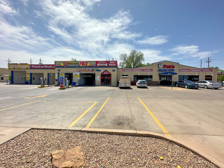 More Photos Of 904-914 SW Lee Blvd, Lawton Specialty For Sale