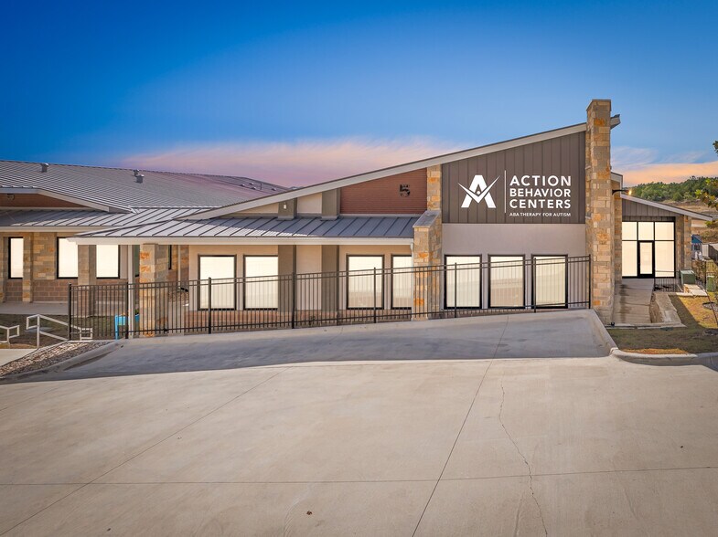 Primary Photo Of 13341 W Highway 290, Austin Medical For Sale