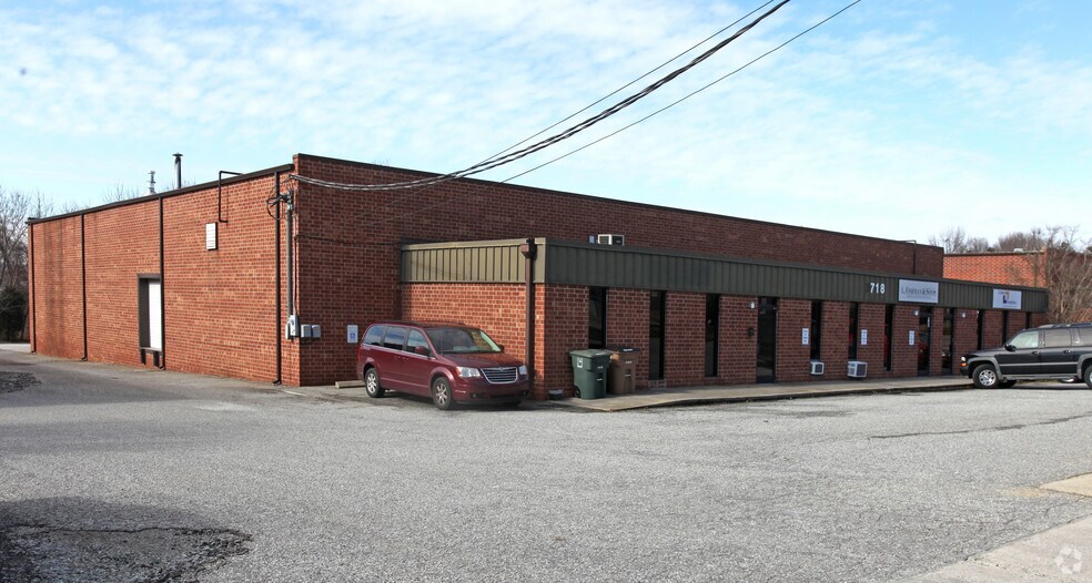 More Photos Of 3716 Alliance Dr, Greensboro Unknown For Lease