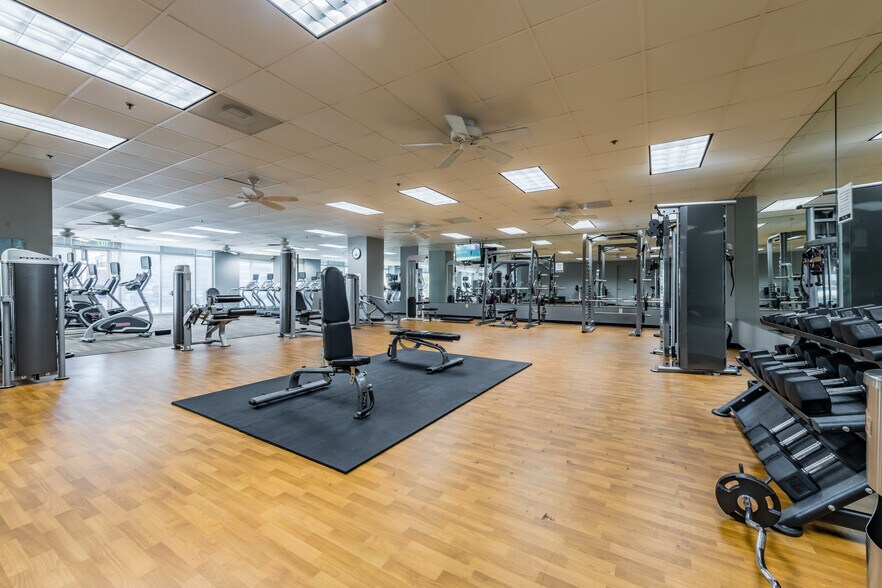 More Photos Of 2520 Northwinds Pky, Alpharetta Office For Lease