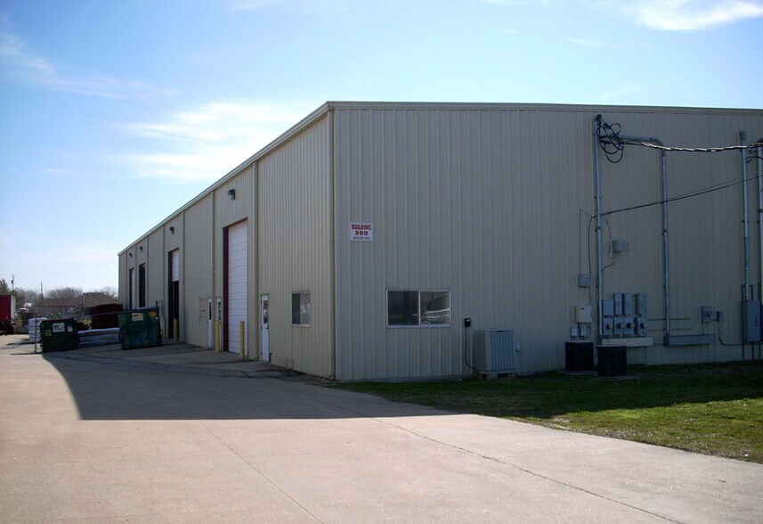 Primary Photo Of 302 Tradesman's Park Dr, Hutto Warehouse For Lease