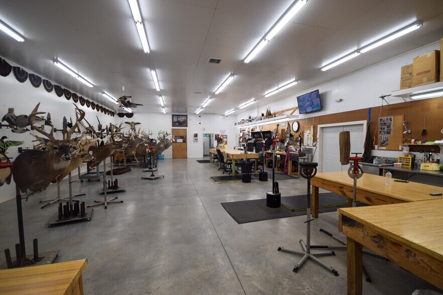 More Photos Of 10024 Highway 165, North Little Rock Light Manufacturing For Sale