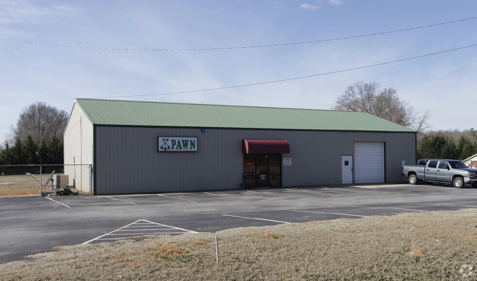 Primary Photo Of 8656 Augusta Rd, Pelzer Freestanding For Lease