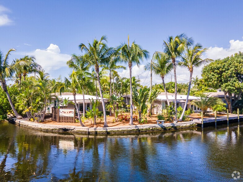 Primary Photo Of 2209 NE 26th St, Wilton Manors Hotel For Sale