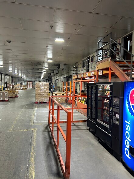 More Photos Of 2674 Vassar Ave, Merced Refrigeration Cold Storage For Sale