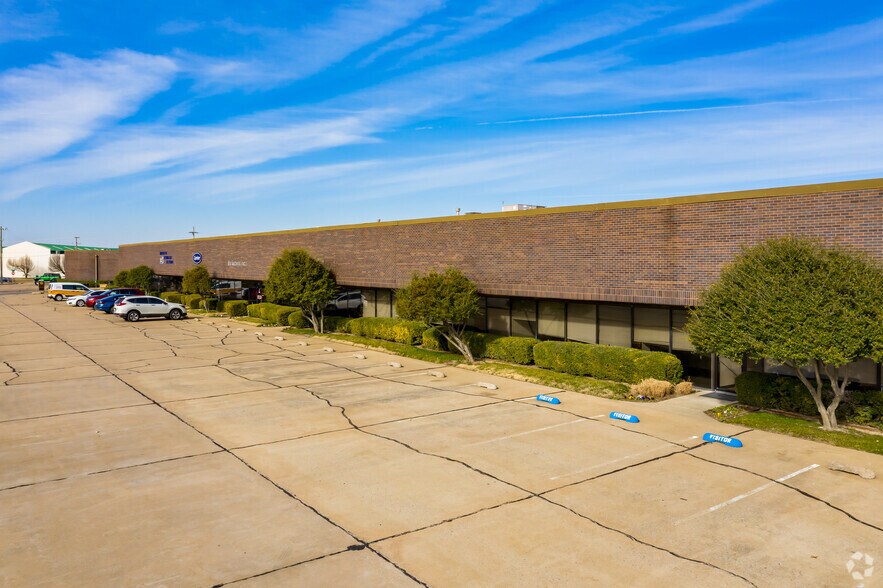 More Photos Of 5115-5129 S 110th East Ave, Tulsa Light Manufacturing For Lease