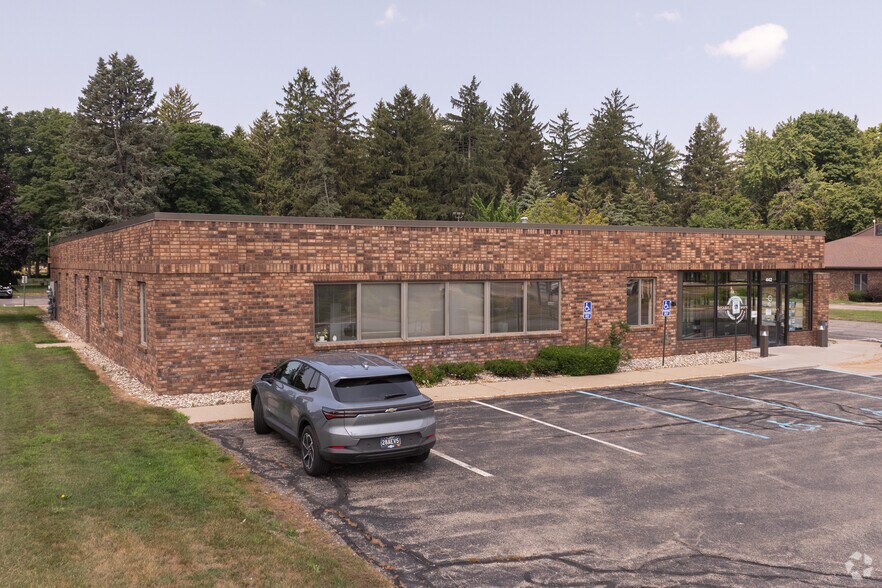 More Photos Of 442 Century Ln, Holland Medical For Sale