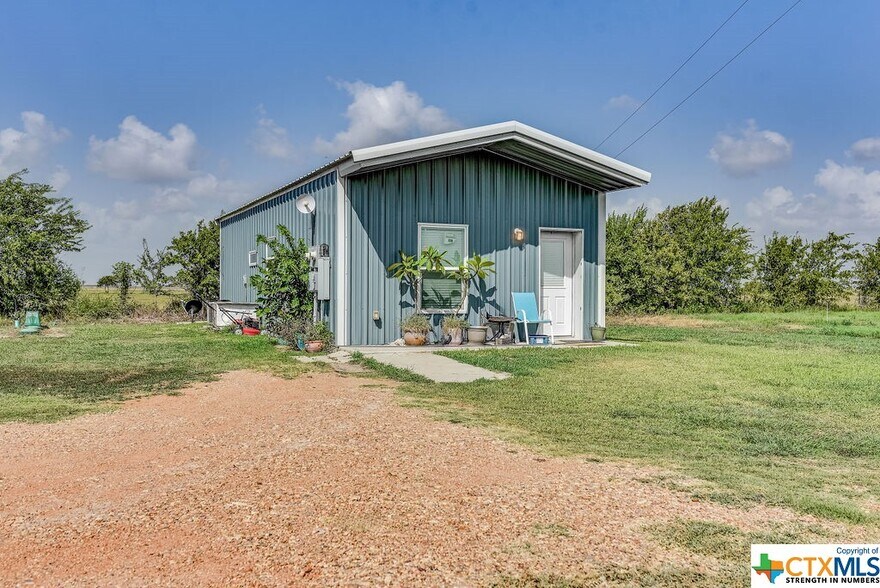 More Photos Of 116 Danny Ln, Port Lavaca Trailer Camper Park For Sale