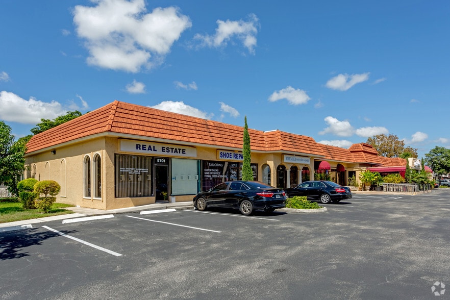 More Photos Of 5701-5781 N Federal Hwy, Boca Raton Storefront Retail Office For Lease