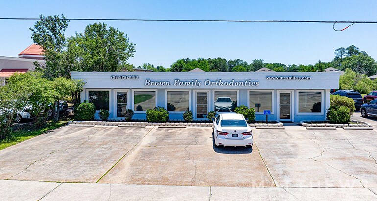 Primary Photo Of 8801 Old Spanish Trl, Ocean Springs Medical For Sale
