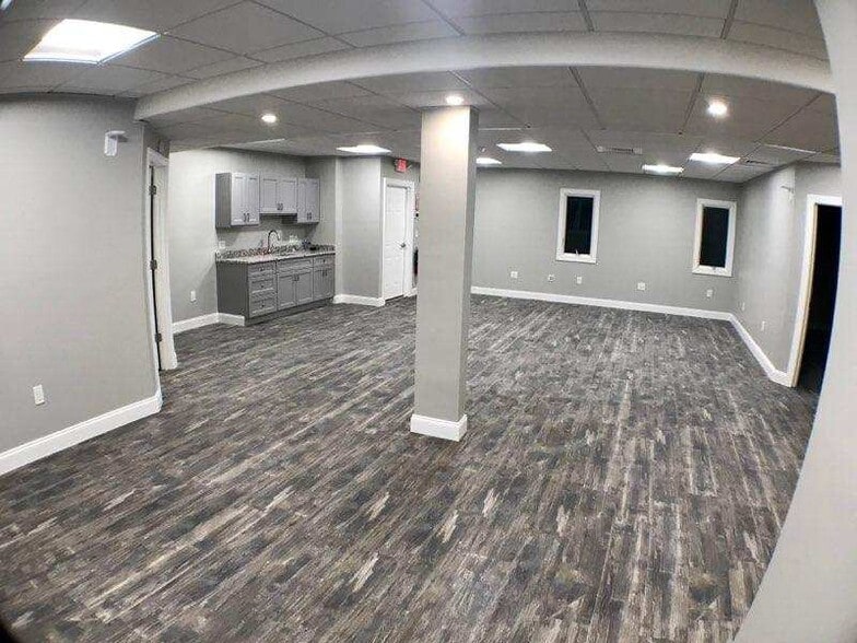 More Photos Of 190 Pulaski Ave, Sayreville Medical For Lease