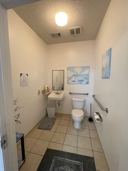 More Photos Of 101 Gamari Rd, Greenville Religious Facility For Sale